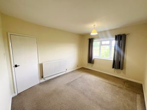 Bedroom- click for photo gallery